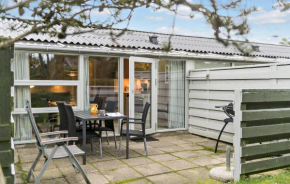 1 Bedroom Awesome Apartment In Vejers Strand